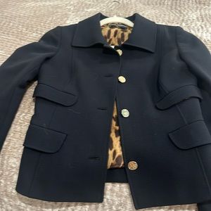 Like brand new size 38 dolce Gabana short